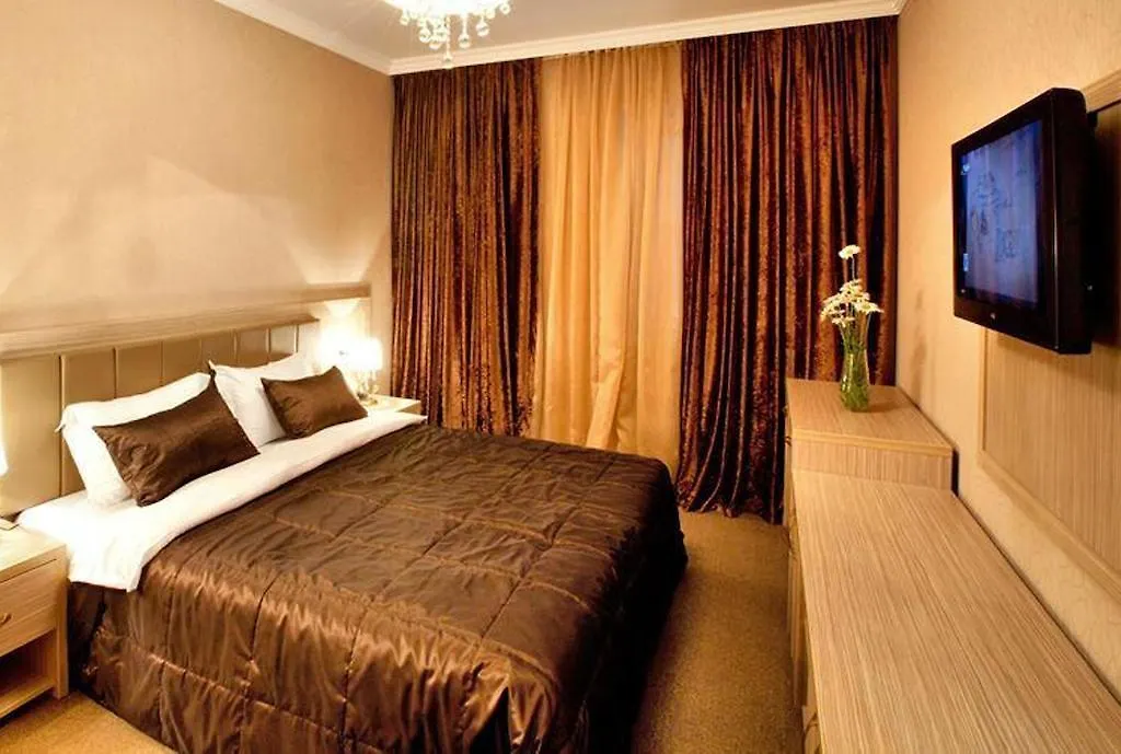 Paradise Hotel Baku 4*,