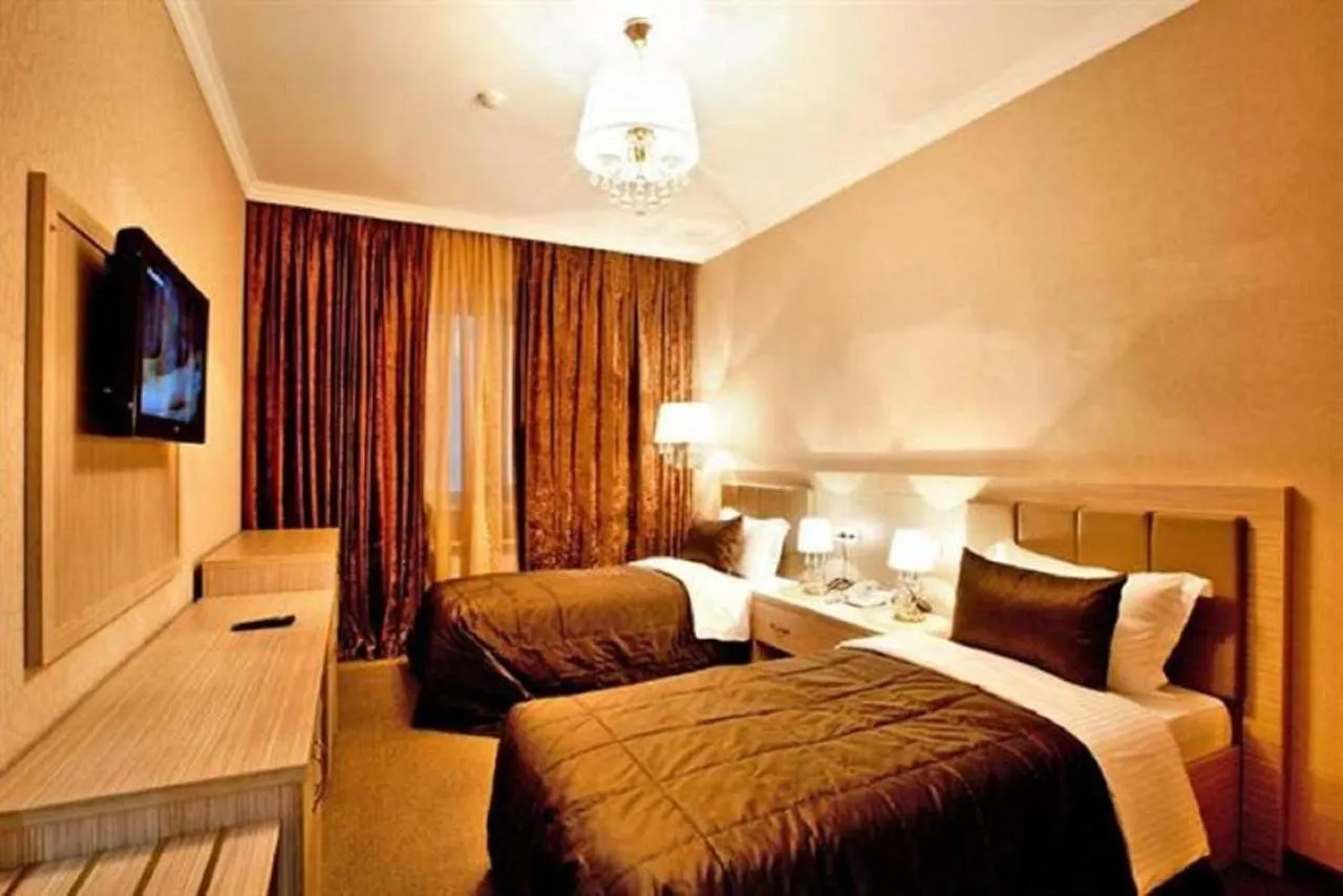 Paradise Hotel Baku